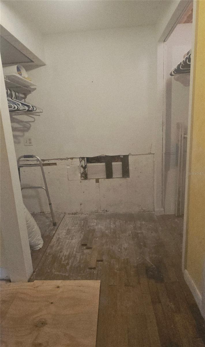 SIGNAL COVE - Residential