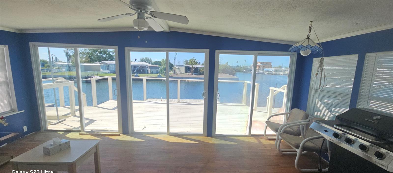 SIGNAL COVE - Residential