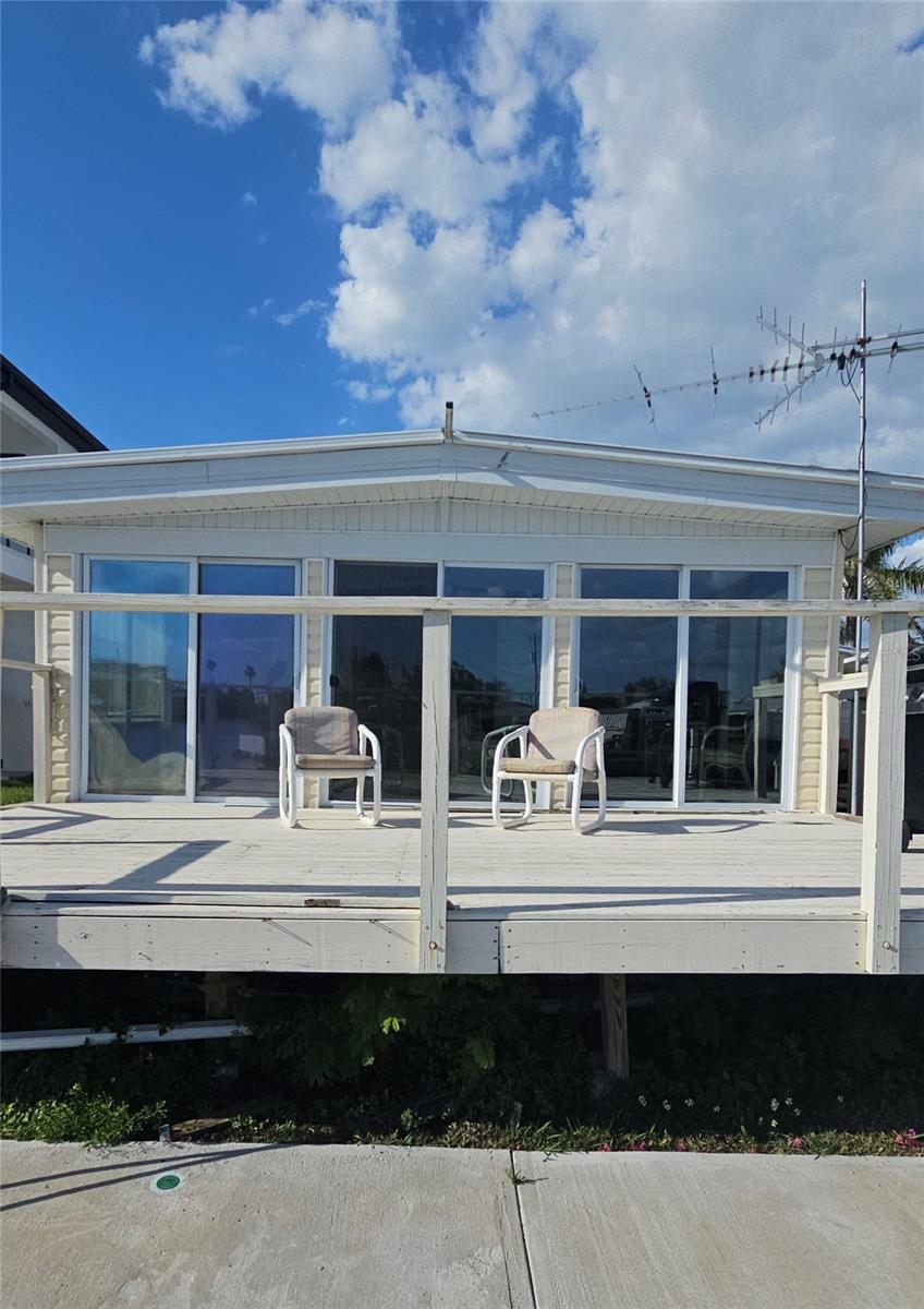 SIGNAL COVE - Residential