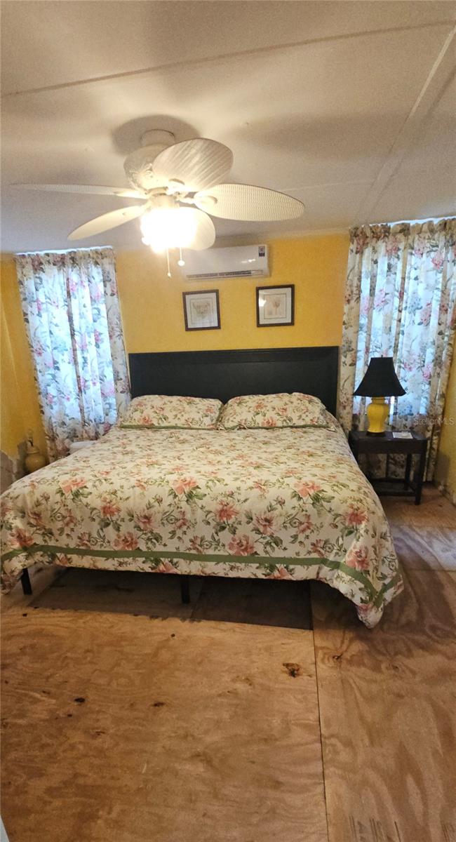 SIGNAL COVE - Residential