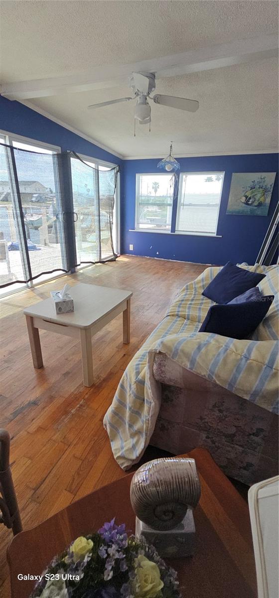 SIGNAL COVE - Residential