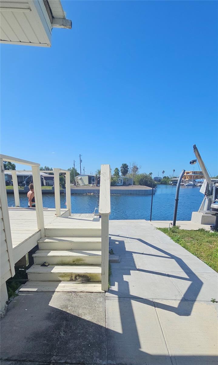 SIGNAL COVE - Residential