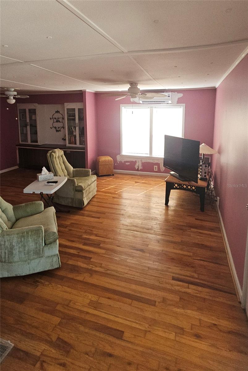 SIGNAL COVE - Residential