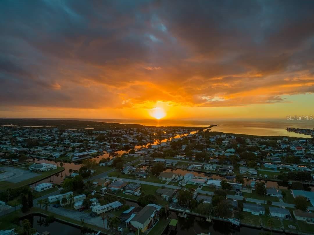 SIGNAL COVE - Residential