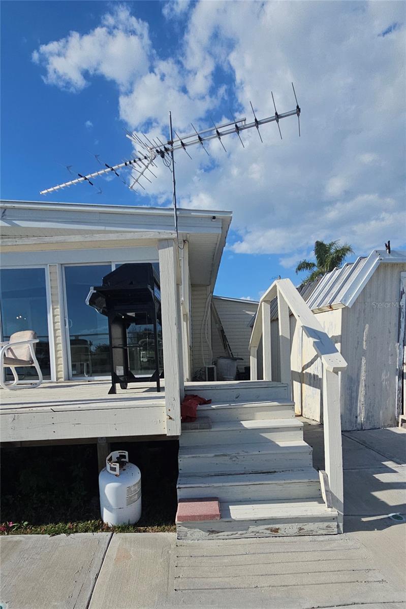 SIGNAL COVE - Residential