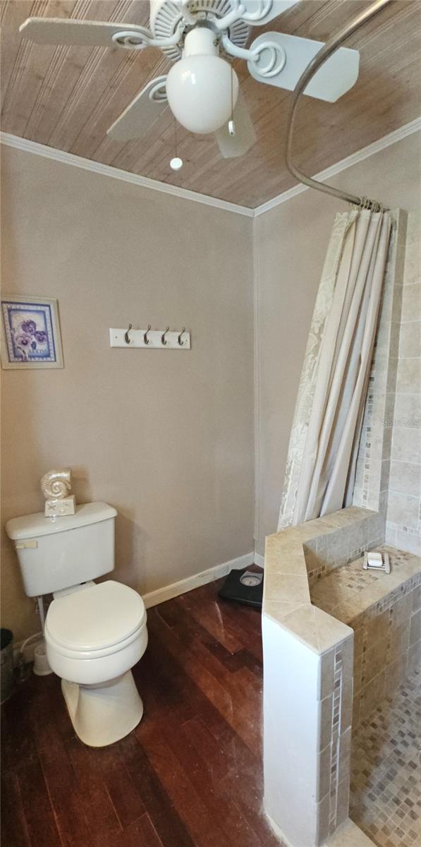 SIGNAL COVE - Residential