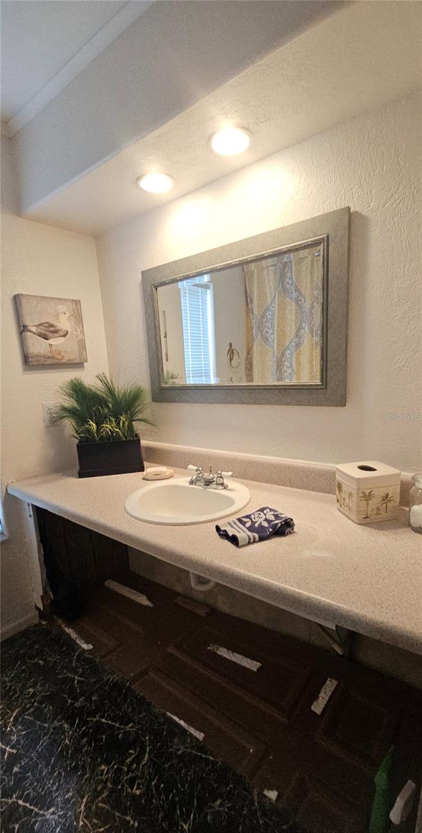 SIGNAL COVE - Residential