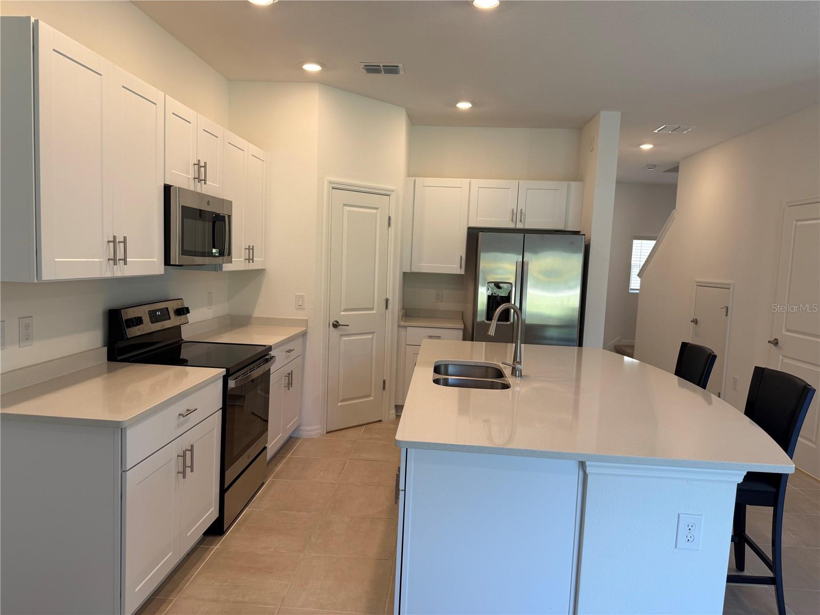 THE TOWNHOMES AT BELLALAGO - Residential