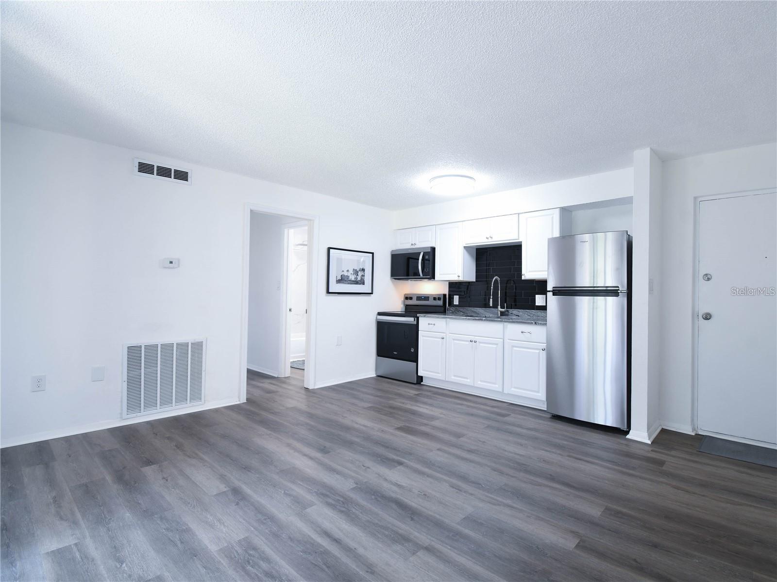 WOODSIDE VILLAGE CONDO - Residential