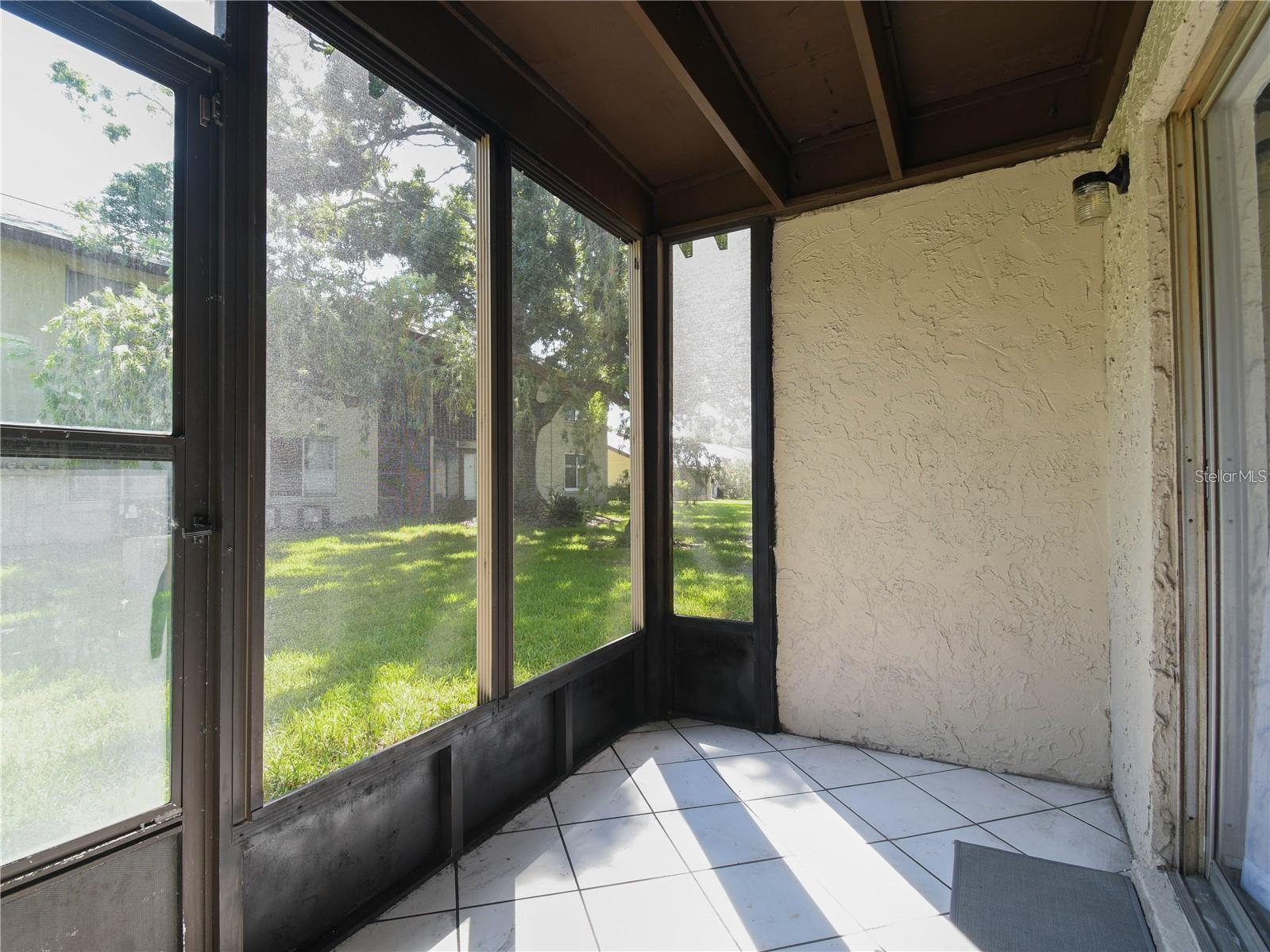 WOODSIDE VILLAGE CONDO - Residential