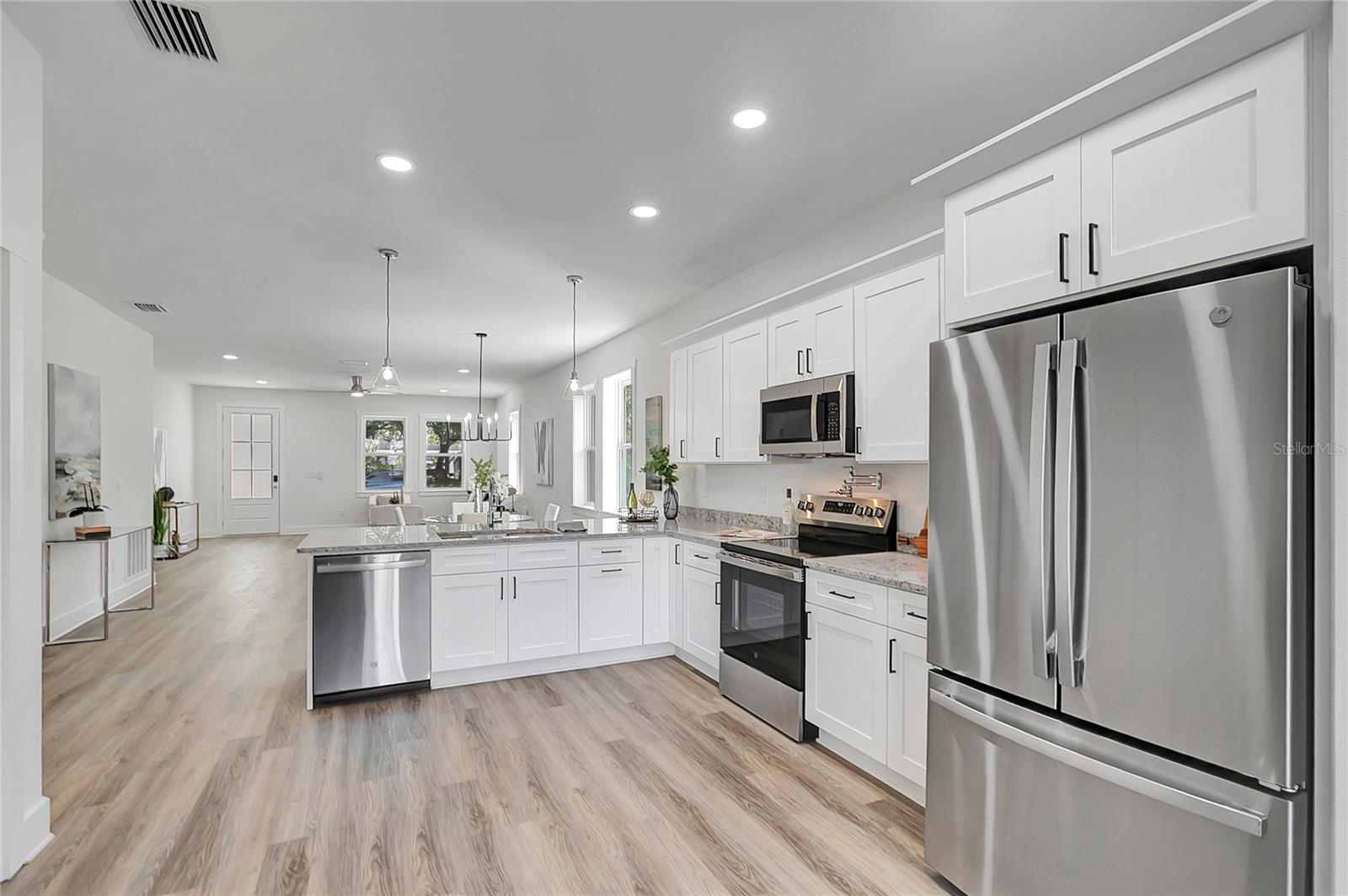GARDEN ACRES RESUB BLO - Residential