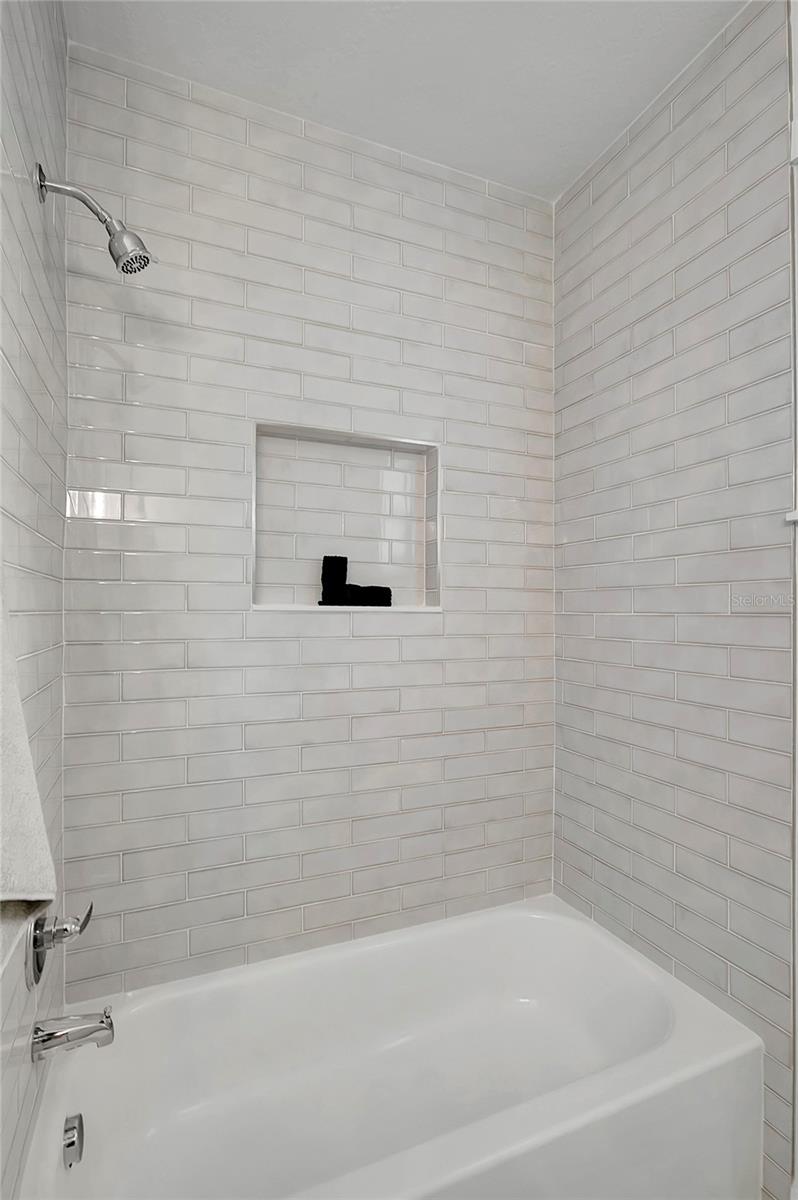 GARDEN ACRES RESUB BLO - Residential