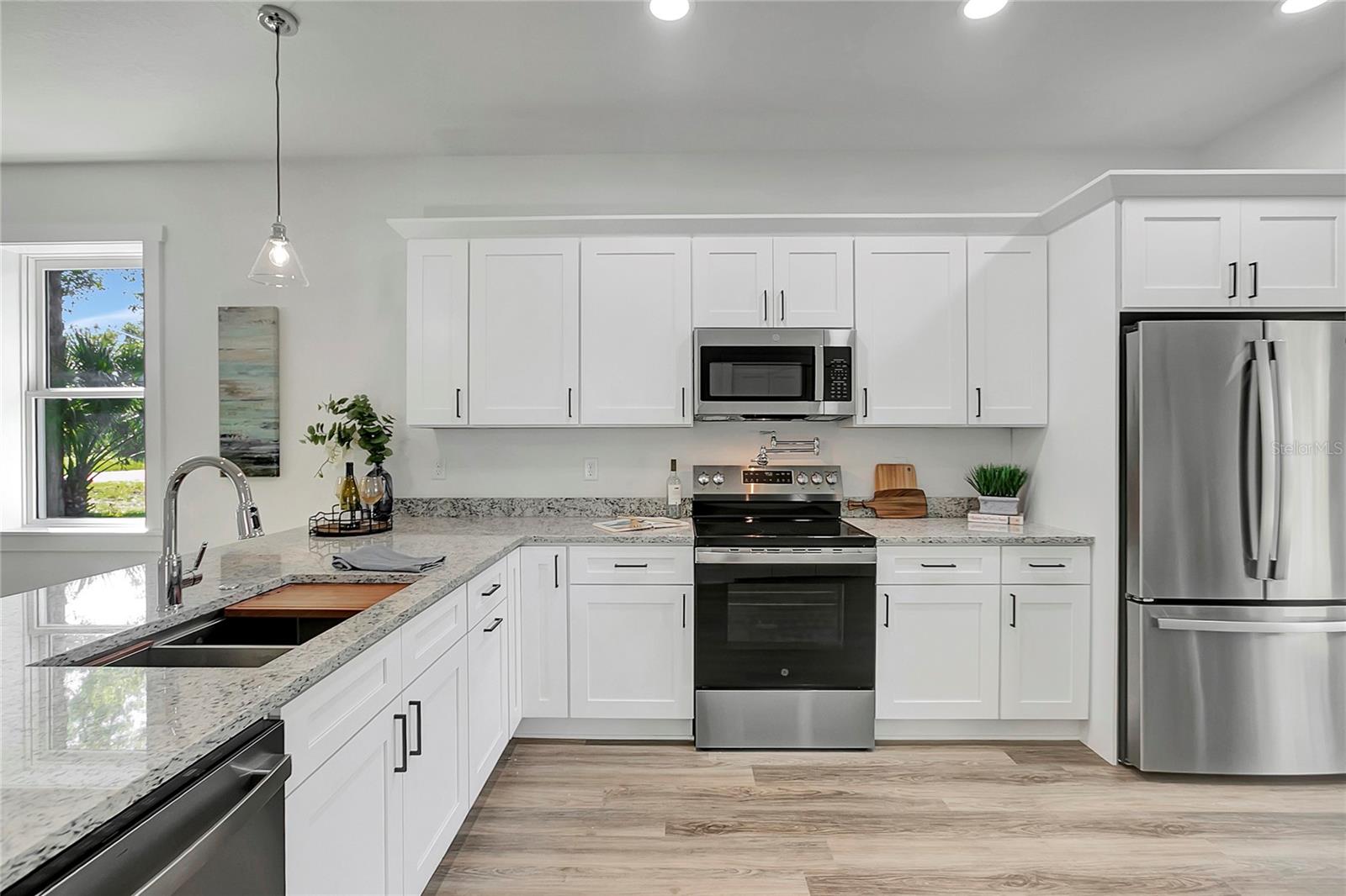 GARDEN ACRES RESUB BLO - Residential
