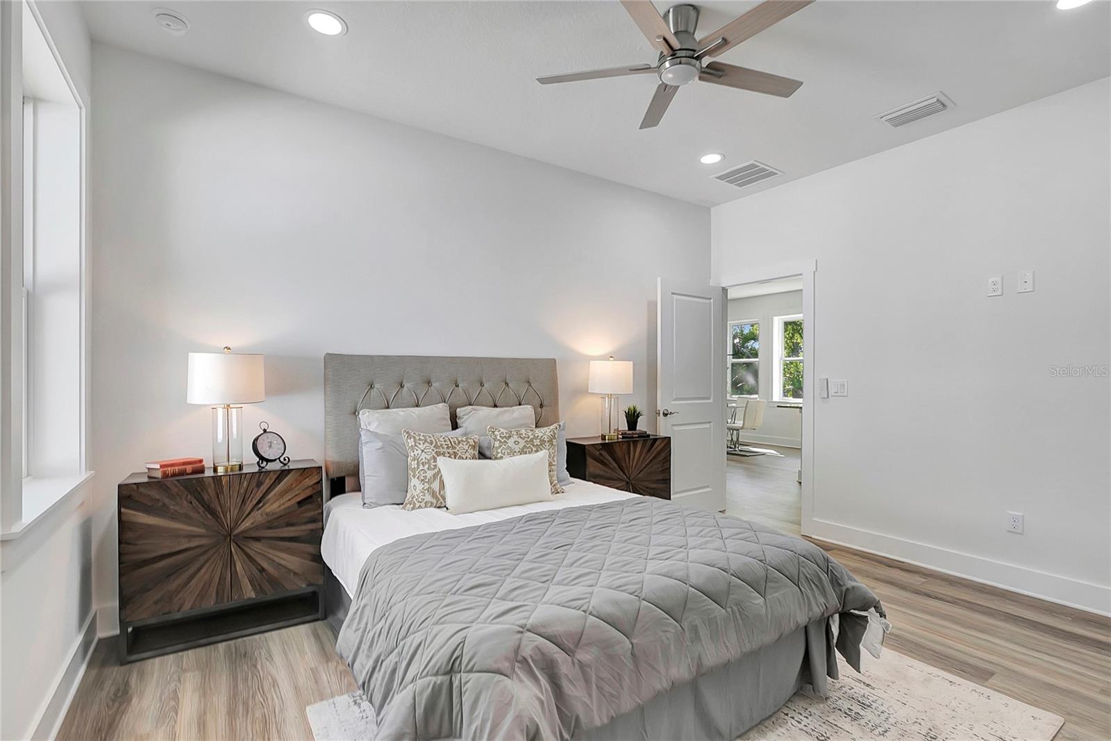 GARDEN ACRES RESUB BLO - Residential