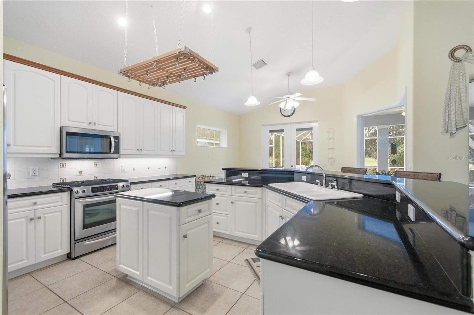 FRONT STREET GRAND HAVEN PH 01 - Residential