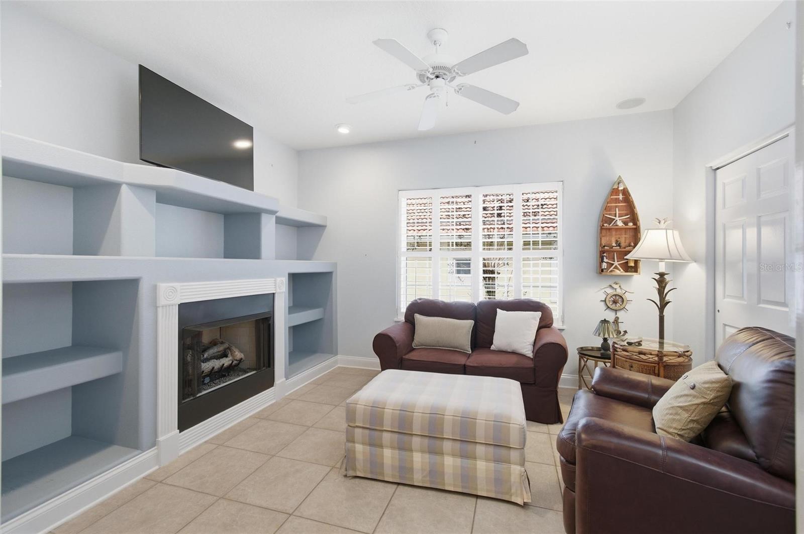 FRONT STREET GRAND HAVEN PH 01 - Residential