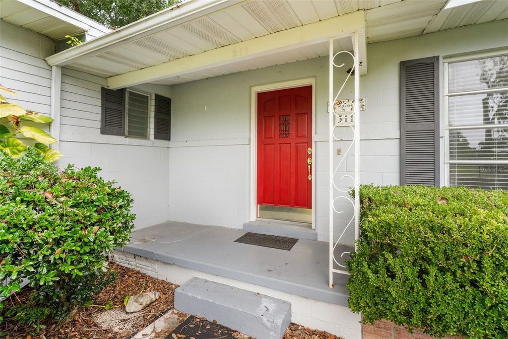 Photo of 311 NW 8th Street, Williston, FL 32696 (MLS # GC534734)