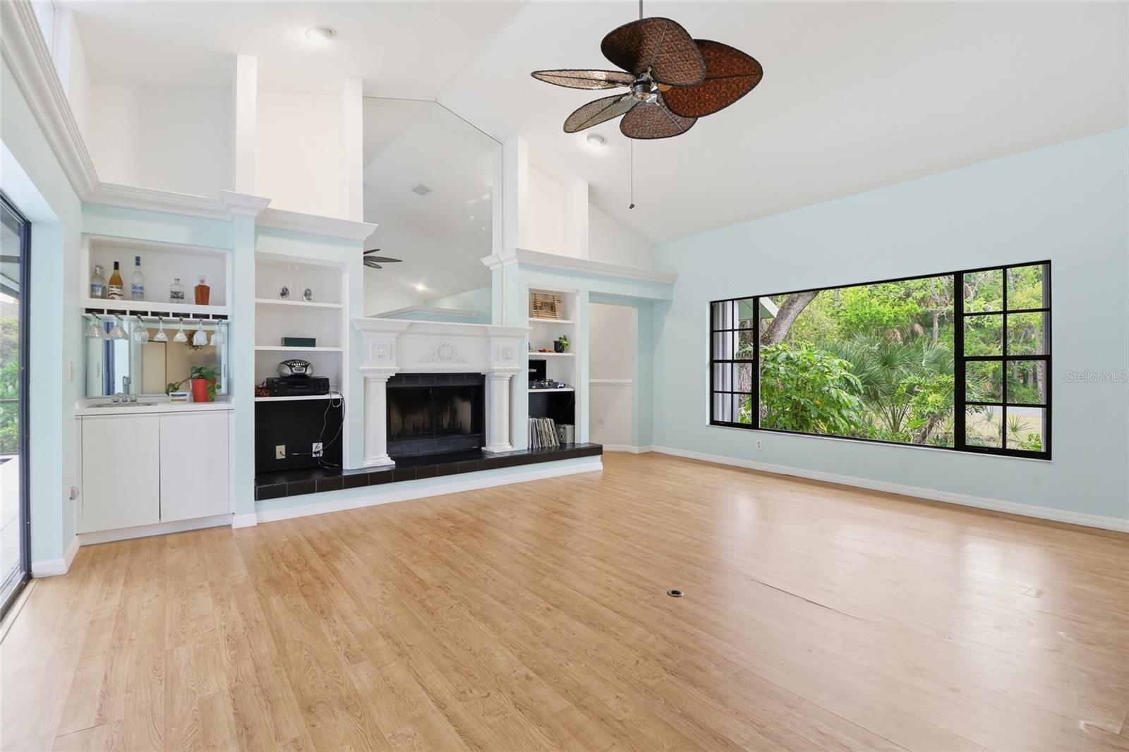 WOODLAND PARK - Residential