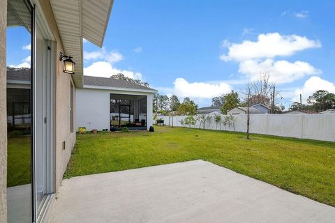 A home in DAVENPORT