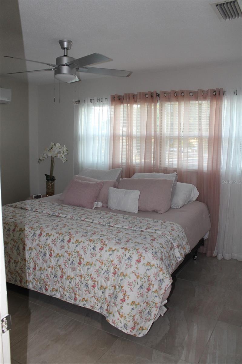 JASMINE LAKES - Residential