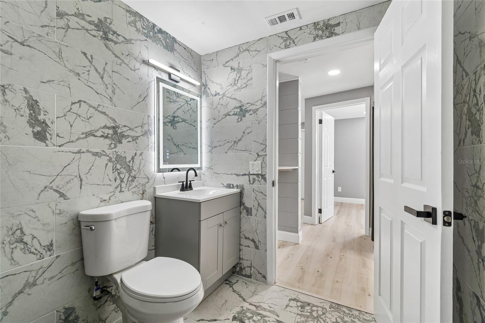 KNOLLWOOD VILLAGE - Residential