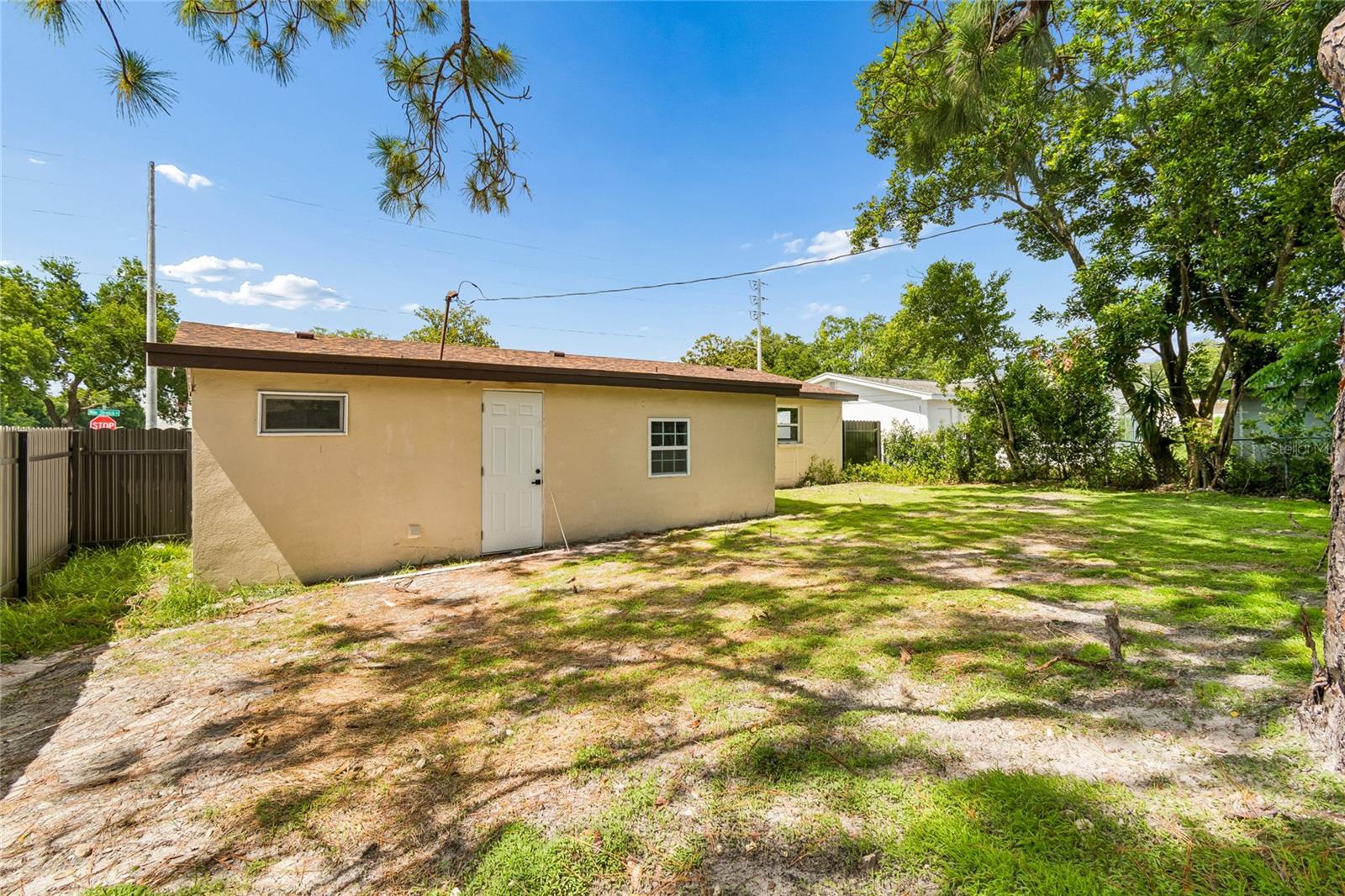 KNOLLWOOD VILLAGE - Residential