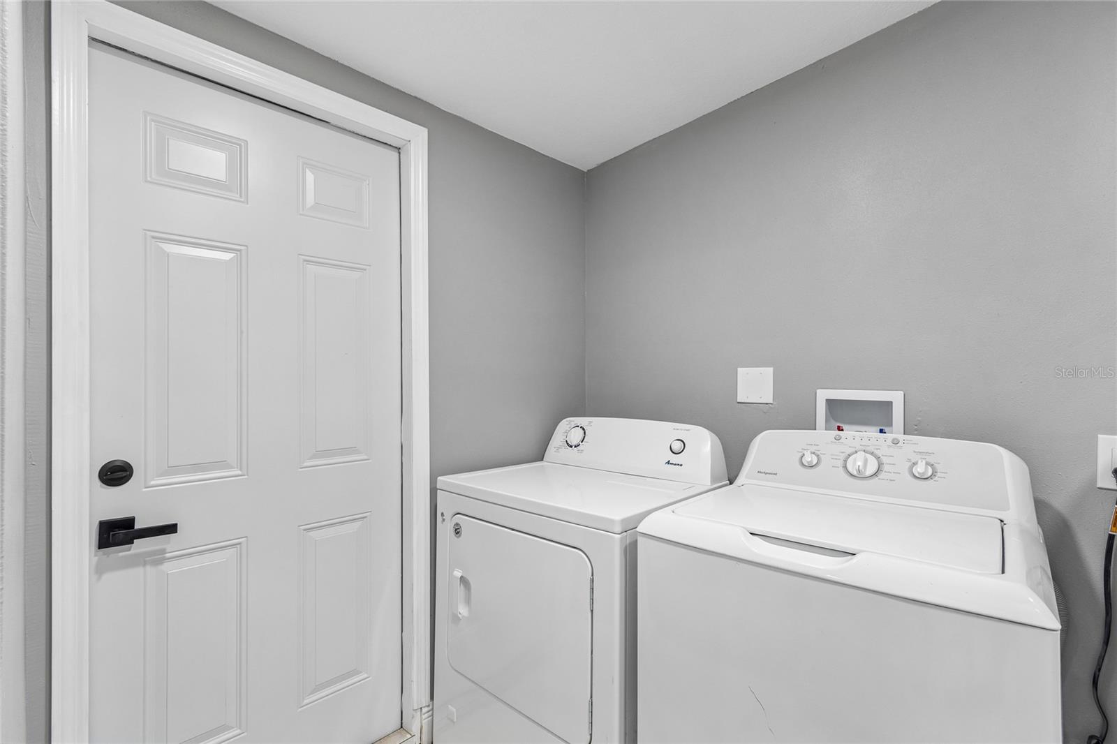 KNOLLWOOD VILLAGE - Residential