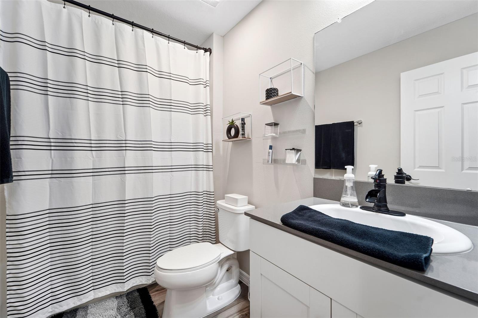 PASADENA POINT PHASE 1 - Residential