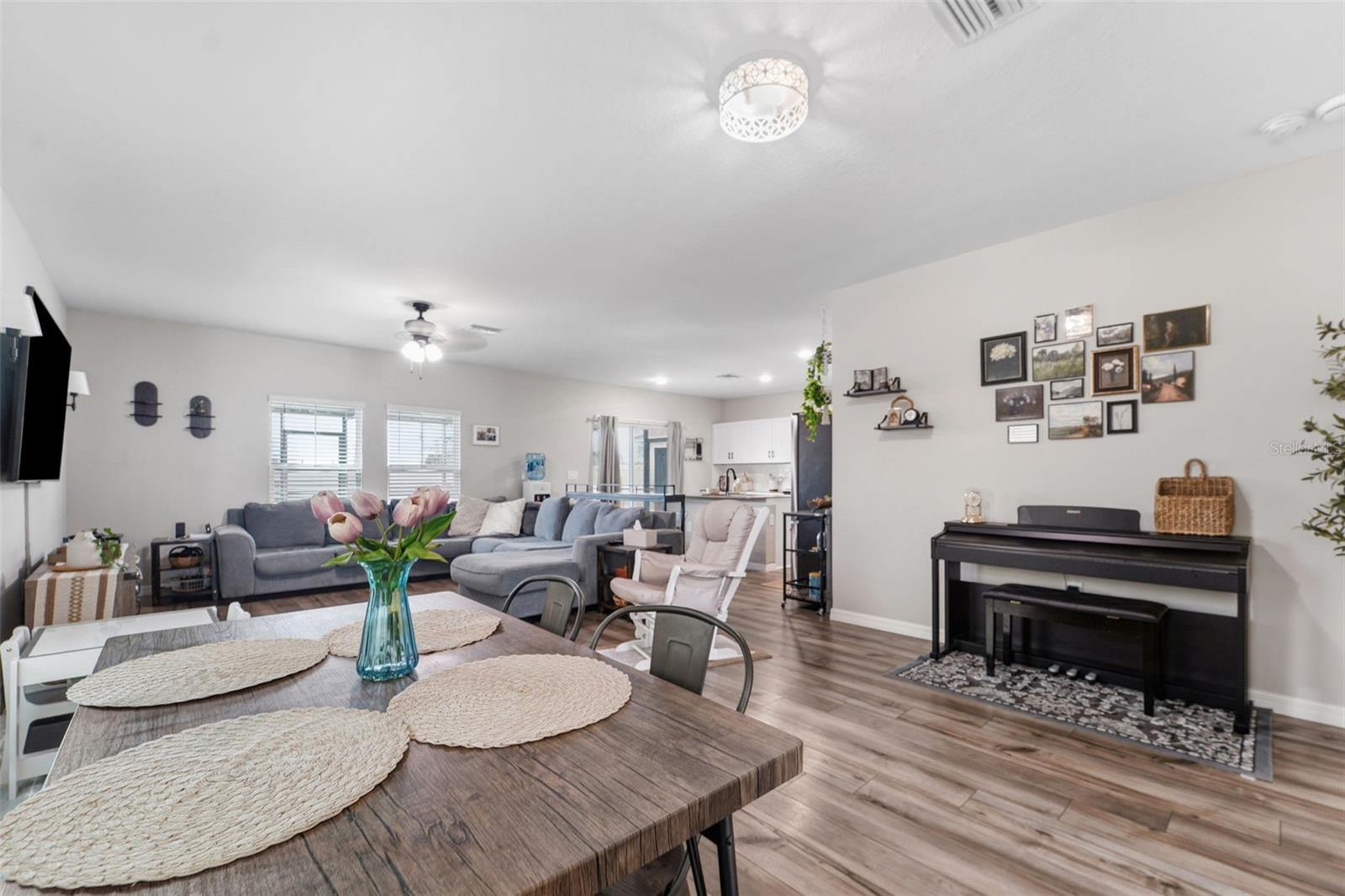 PASADENA POINT PHASE 1 - Residential