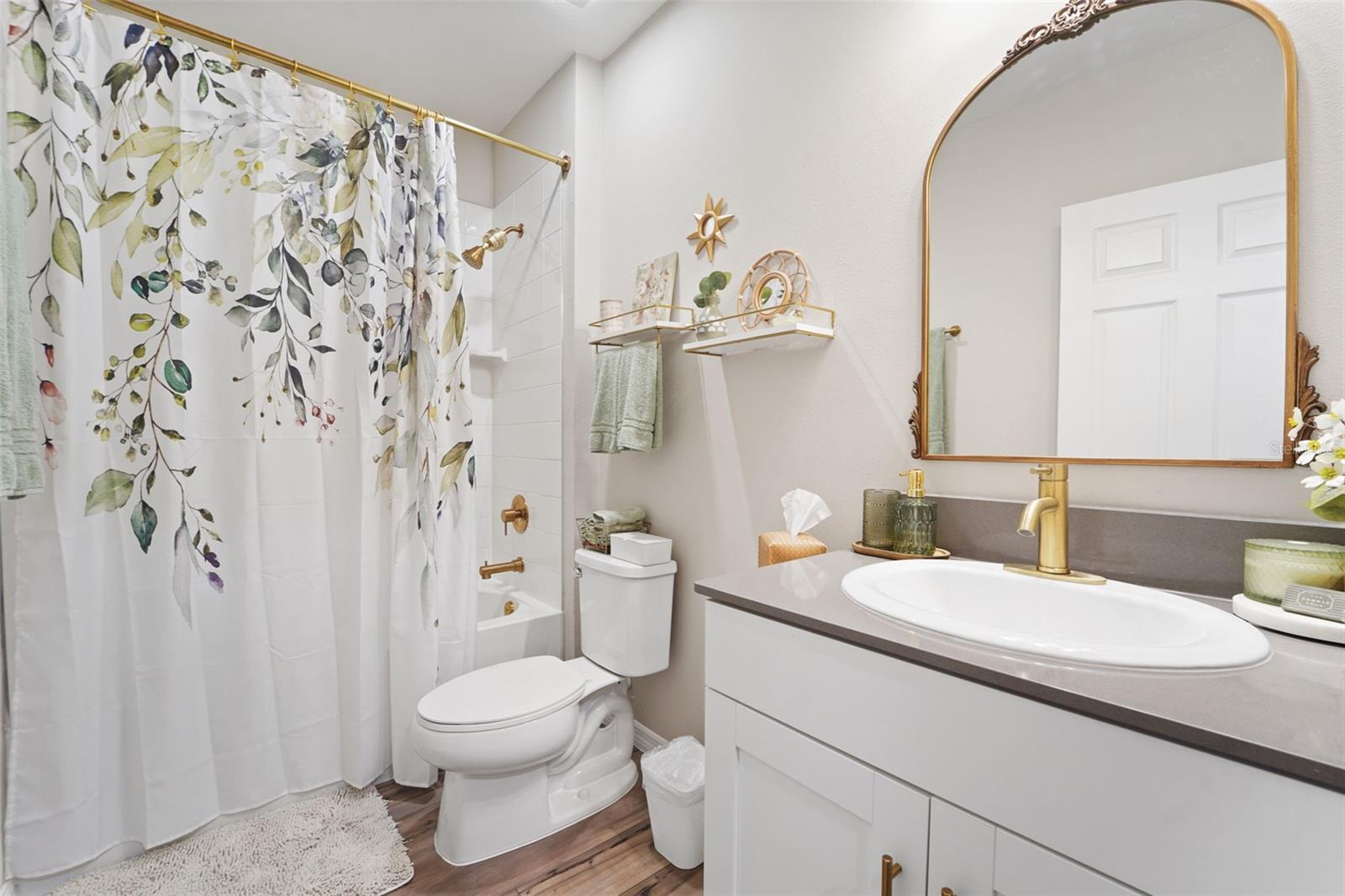 PASADENA POINT PHASE 1 - Residential