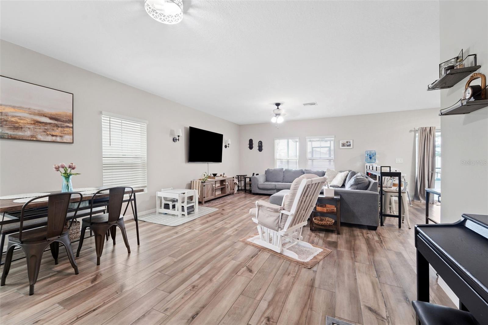 PASADENA POINT PHASE 1 - Residential