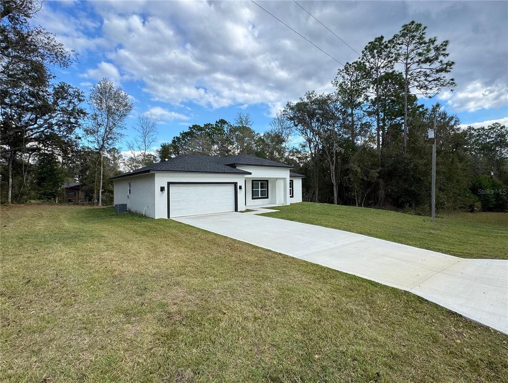 Photo of 8511 N Golfview Drive, Citrus Springs, FL 34434 (MLS # O6374546)