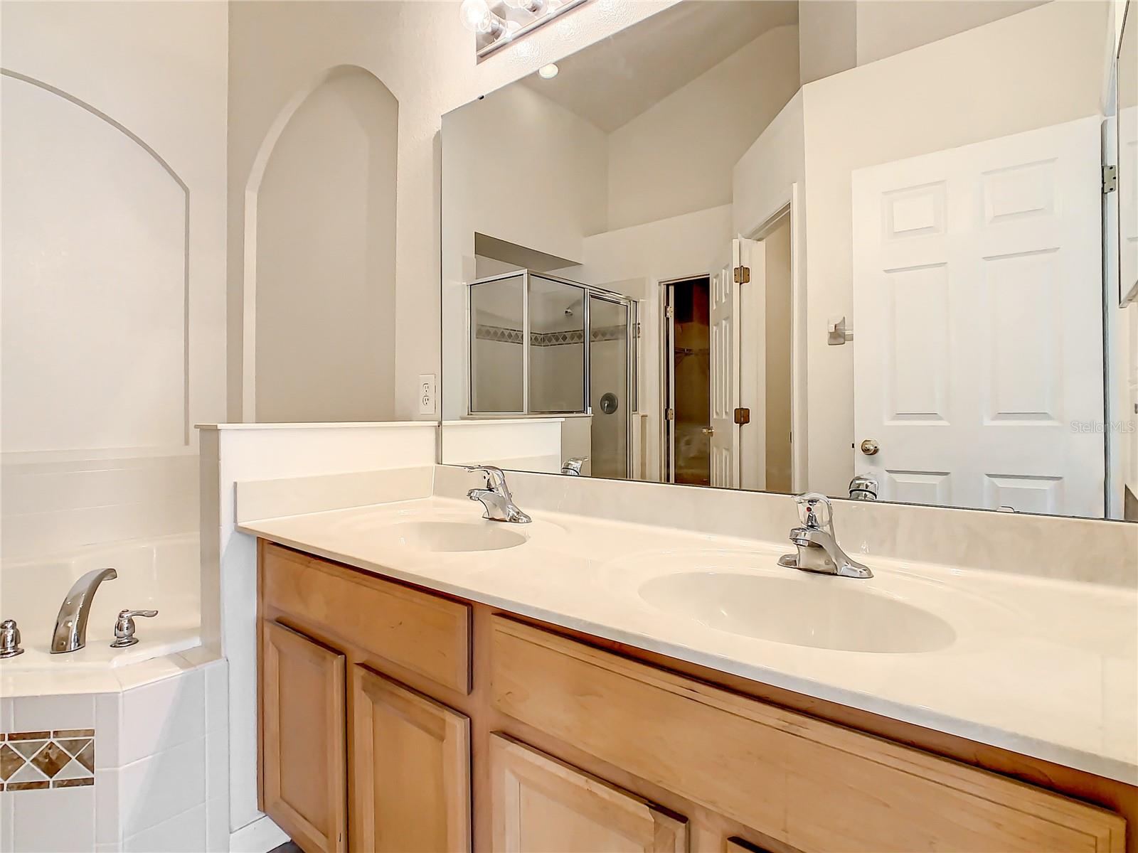 BRISTOL COVE AT DEER CREEK P1 - Residential