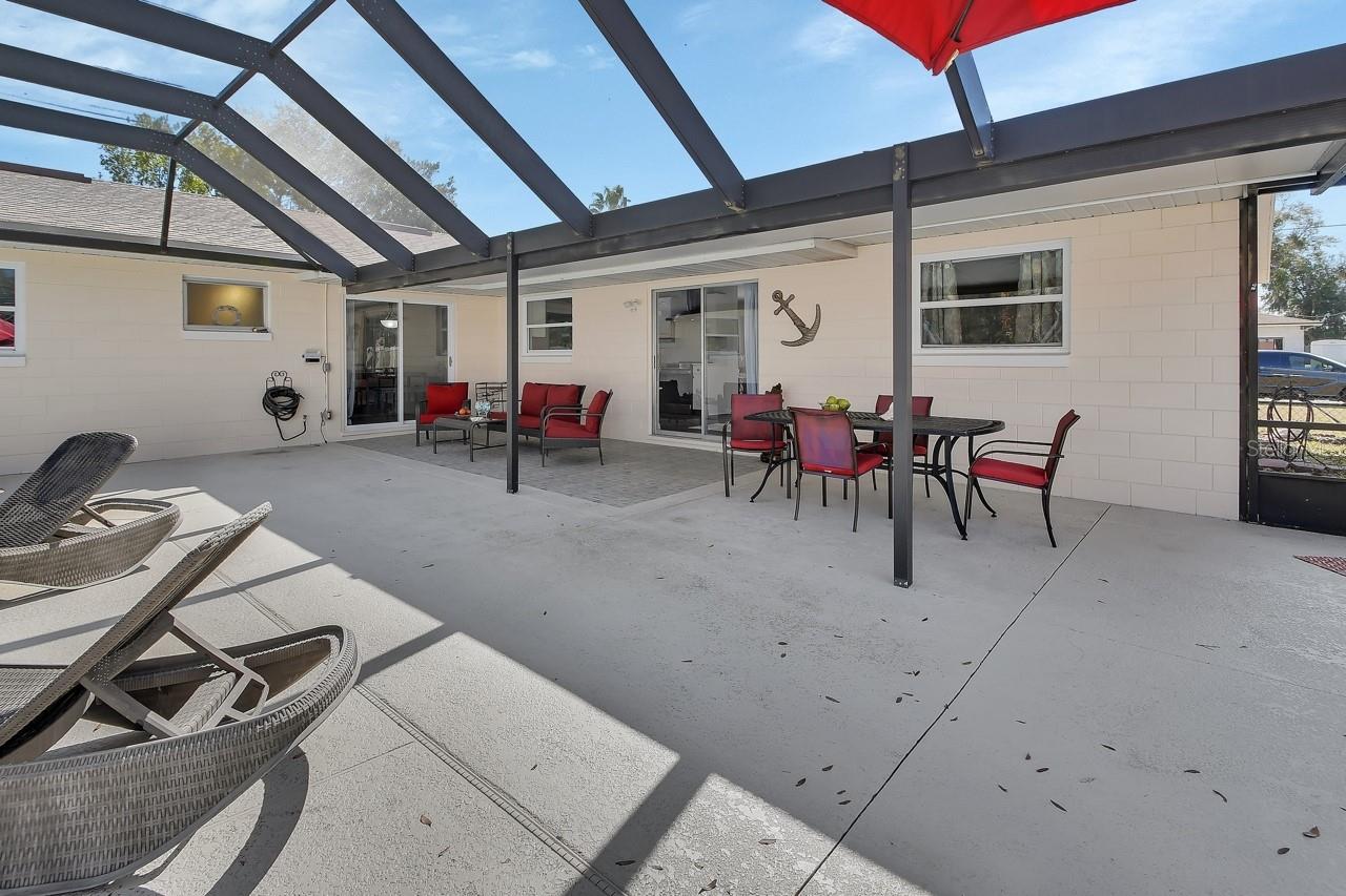 1007 CRESCENT PARKWAY