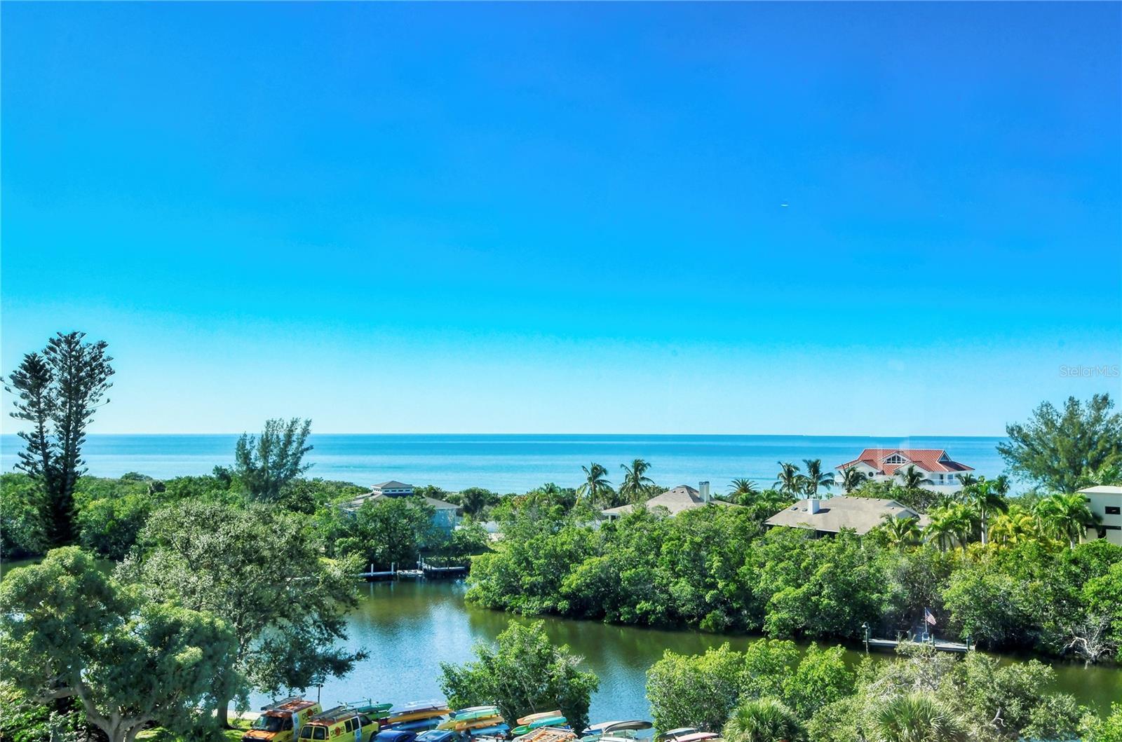 POINTE ON MIDNIGHT PASS - Residential