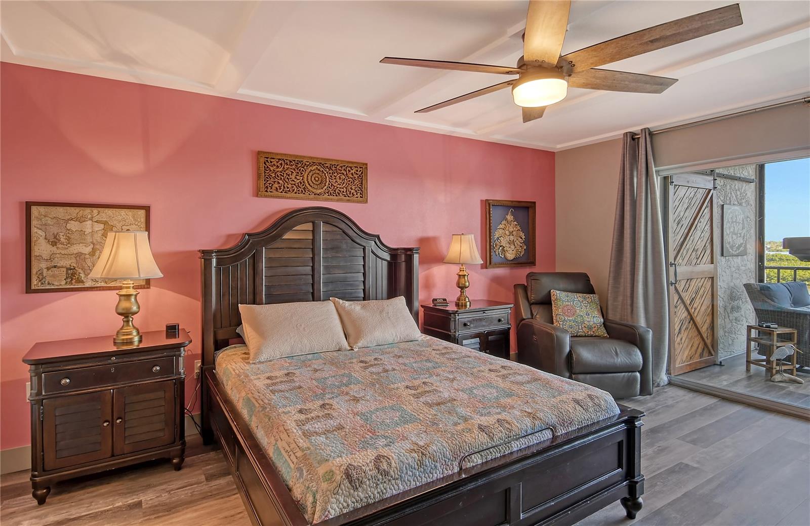 POINTE ON MIDNIGHT PASS - Residential