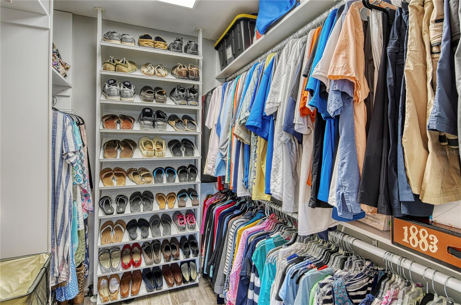 POINTE ON MIDNIGHT PASS - Residential