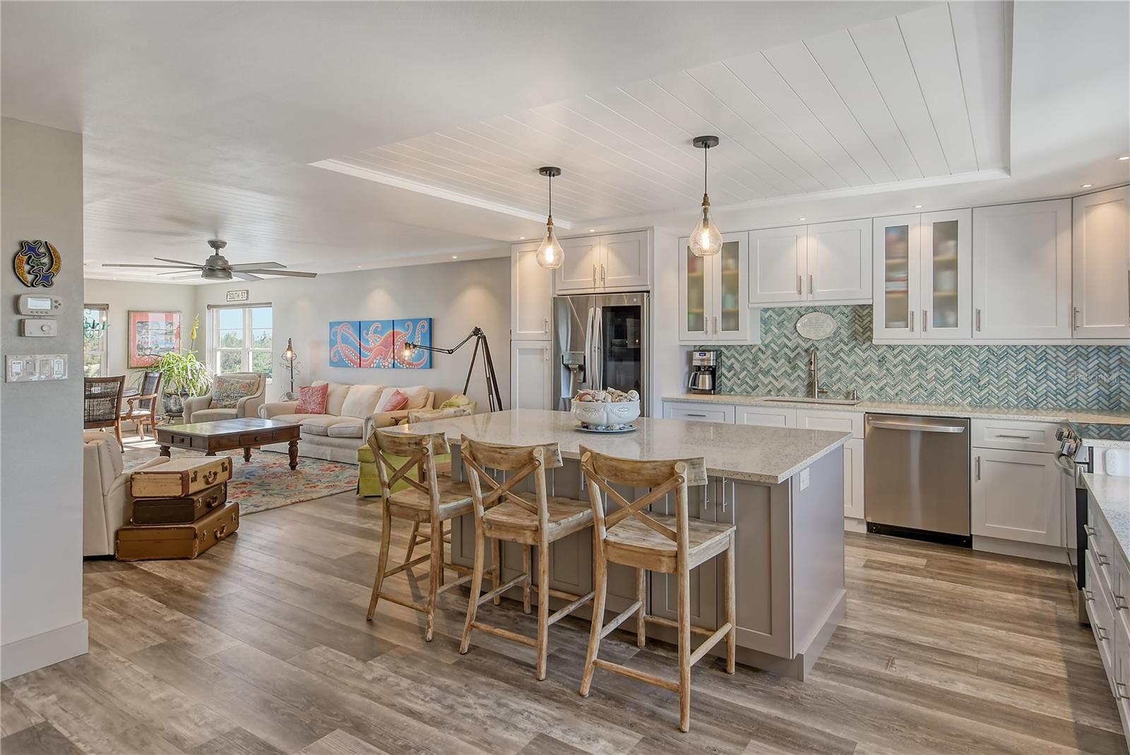 POINTE ON MIDNIGHT PASS - Residential