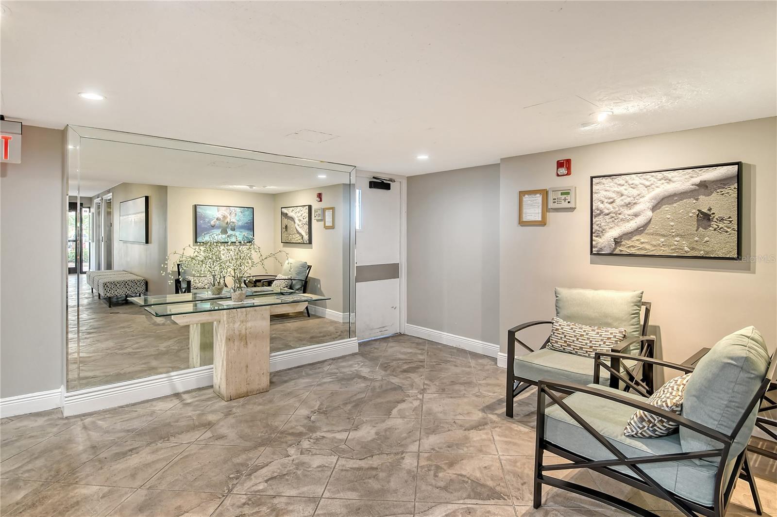 POINTE ON MIDNIGHT PASS - Residential