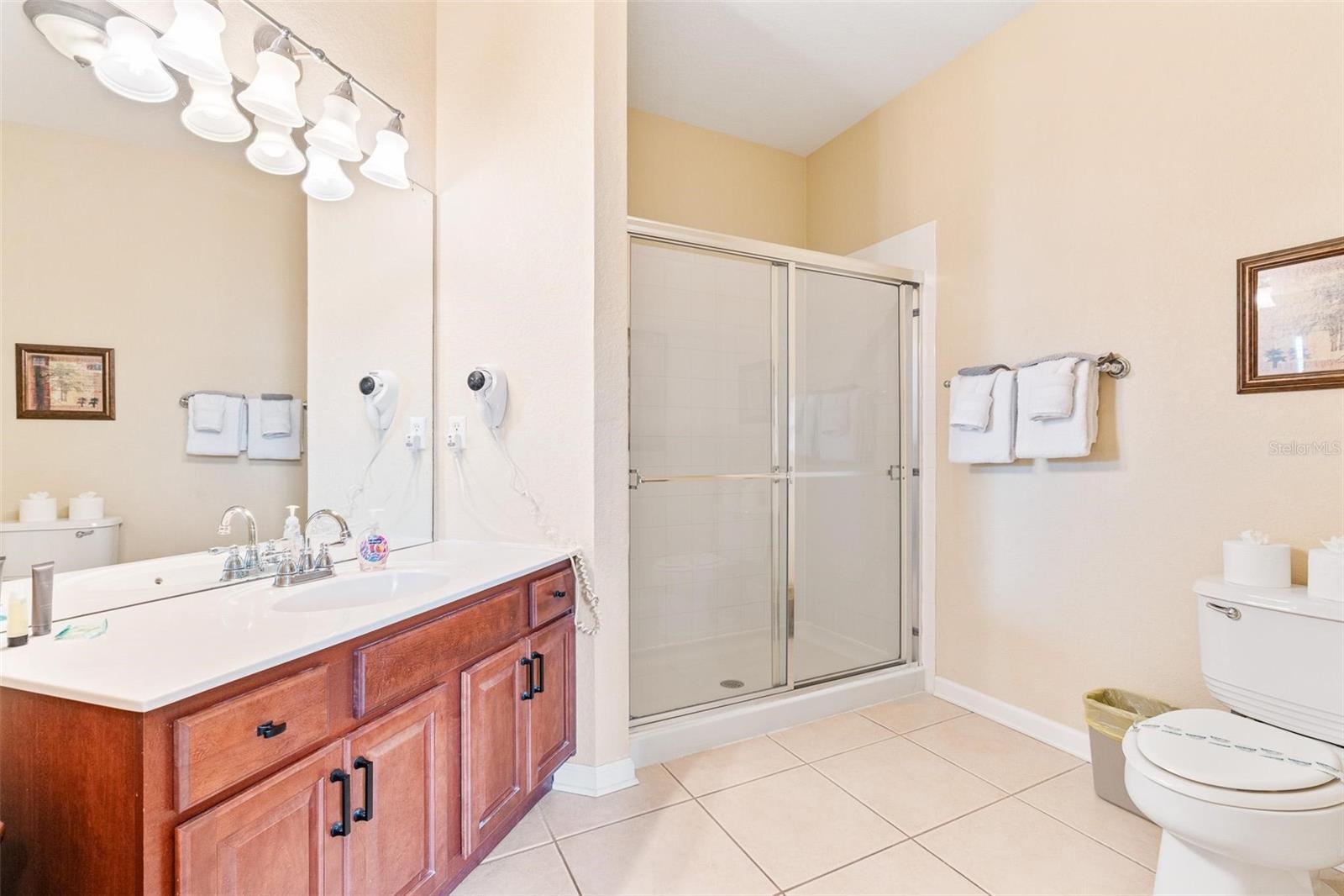 VISTA CAY - Residential