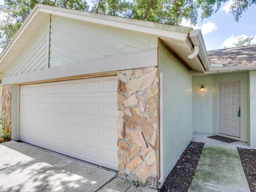 1610 SANDERLING COURT