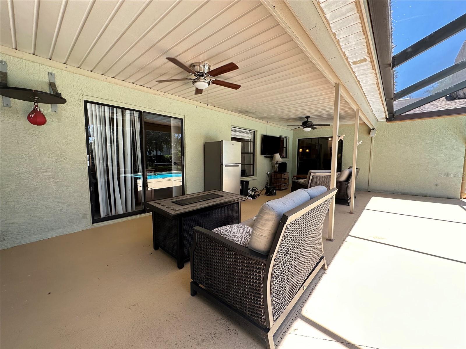 1610 SANDERLING COURT