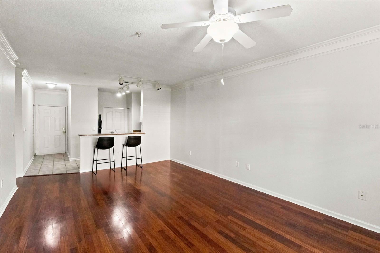 4207 S DALE MABRY HIGHWAY 1104