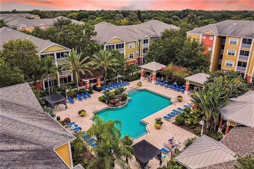 4207 S DALE MABRY HIGHWAY 1104