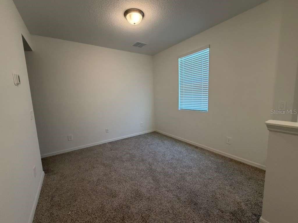 THE MEADOW AT CROSSPRAIRE - Residential Lease