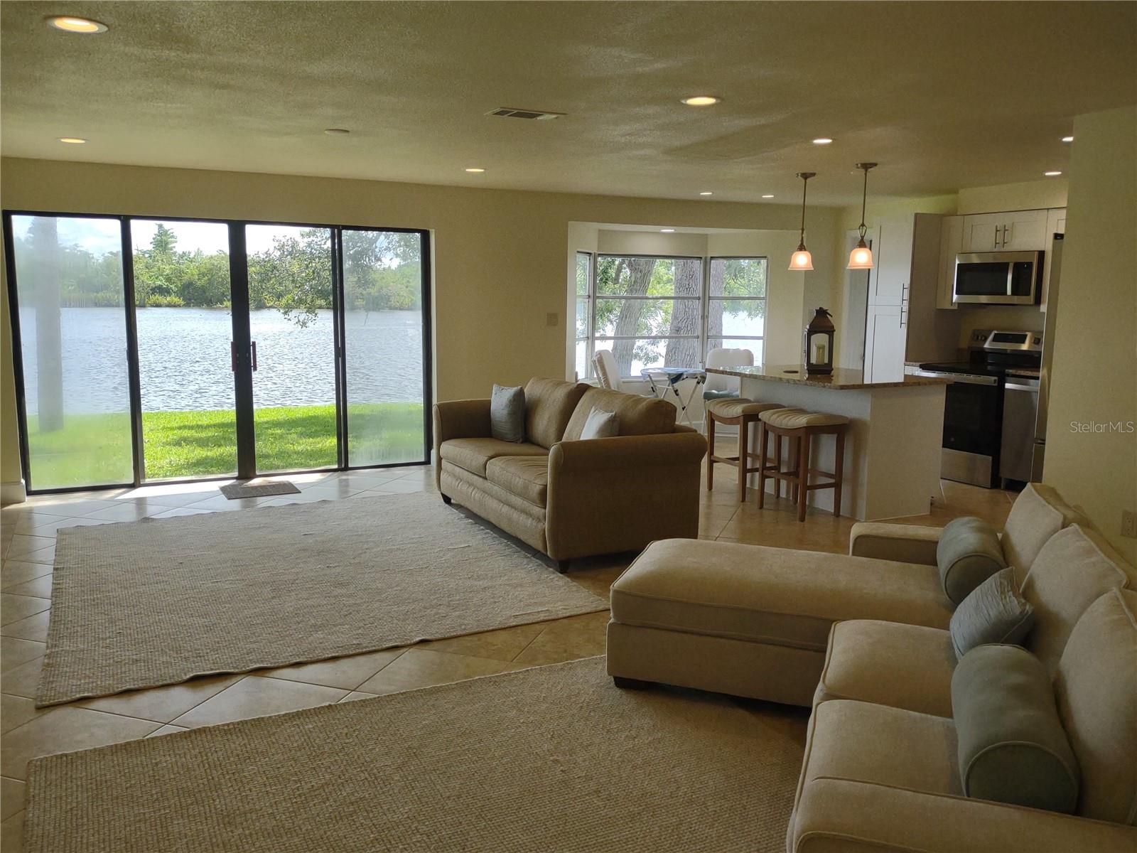 9986 SW RIVERVIEW CIRCLE