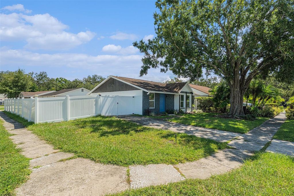 Photo of 16147 Sagebrush Road, Tampa, FL 33618 (MLS # TB8356920)