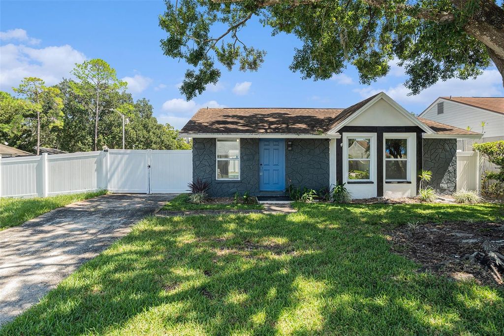 Photo of 16147 Sagebrush Road, Tampa, FL 33618 (MLS # TB8356920)