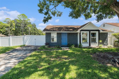 Photo of 16147 Sagebrush Road, Tampa, FL 33618 (MLS # TB8356920)