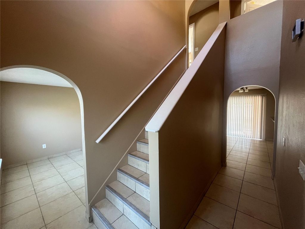 Photo of 204 Canterbury Court, Kissimmee, FL 34758 (MLS # O6362485)